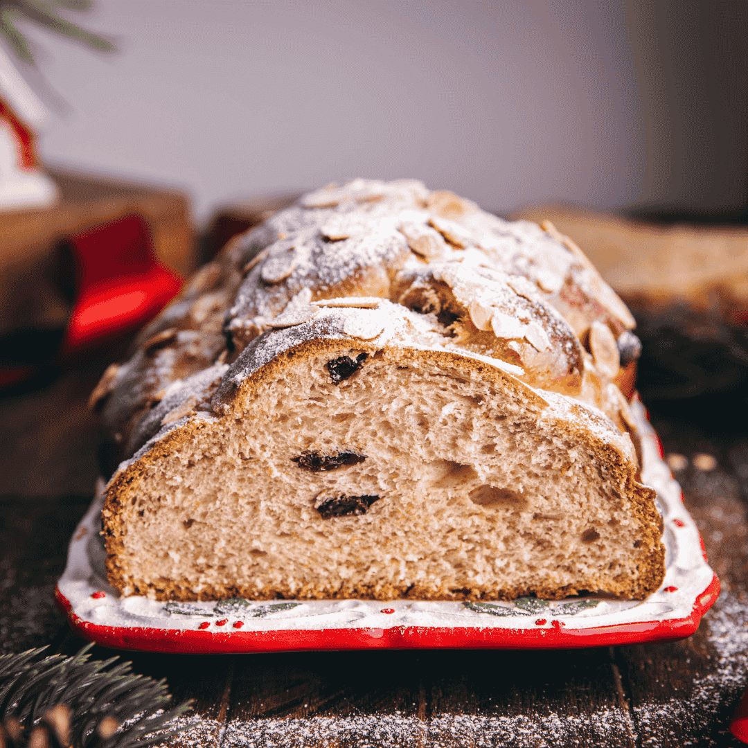       
          Špaldová vánočka
      