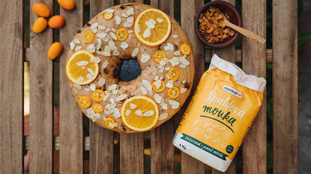 Vánoční kynutá buchta