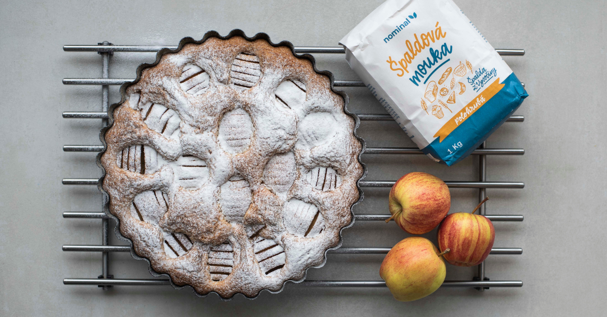 Špaldový koláč s jablky