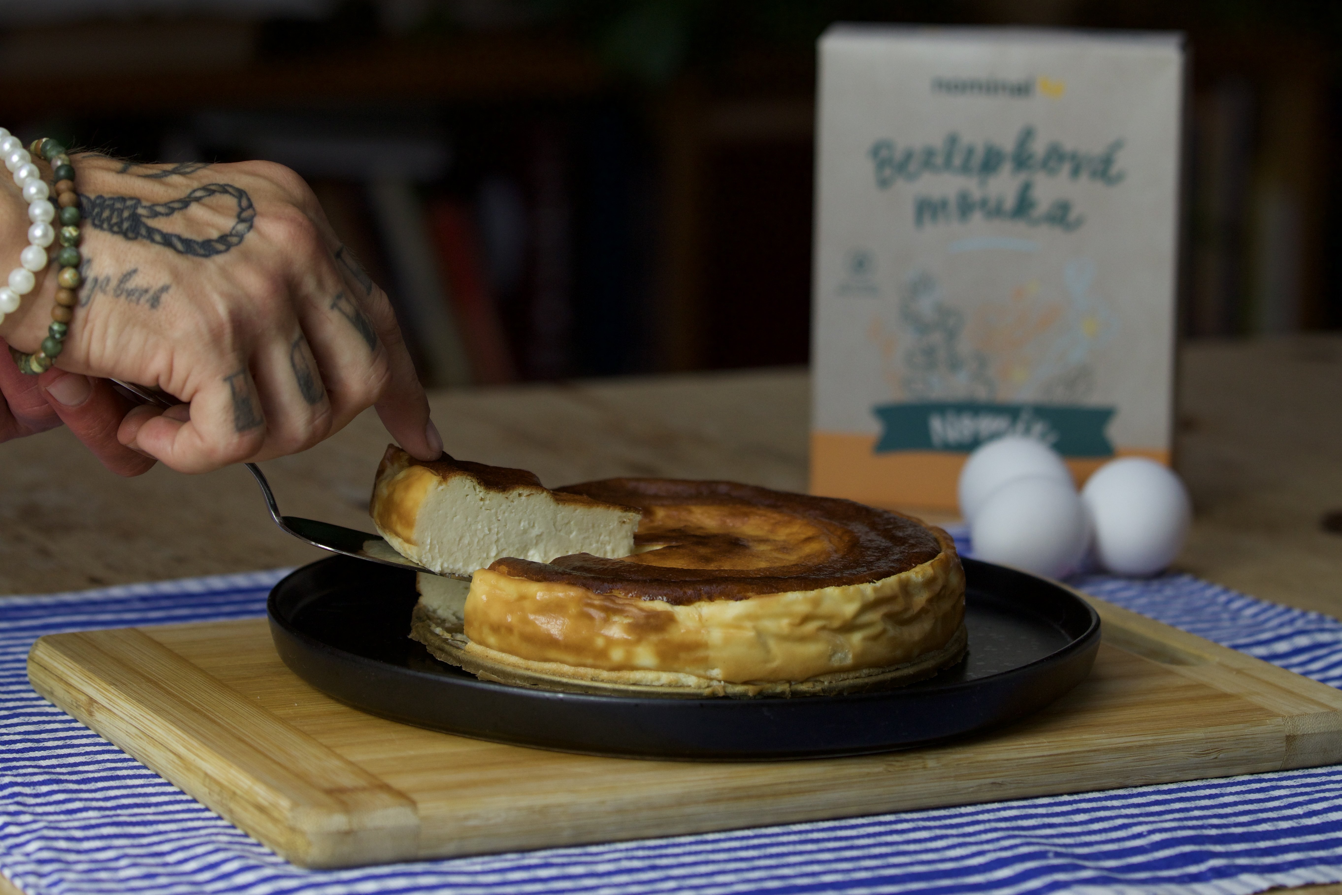 Basque Cheesecake z NOMIXu (bez lepku)